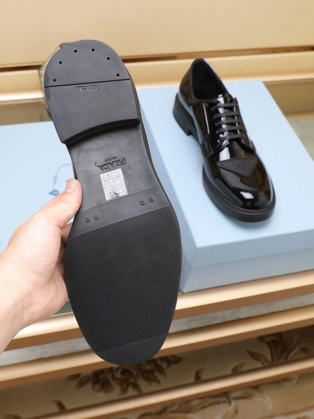 P640💰🔥《PRADA》👏Latest • High-end top brand luxury ~ purchasing agency, top quality. New fashionable business men's shoes🔜The uppers are made of original open-edge beaded cowhide➕cowhide·lining, with fine workmanship. The original stylish and soft combination wear-resistant and non-slip outsole is light and comfortable on the feet. The real thing looks better in real life. Size: 38/45